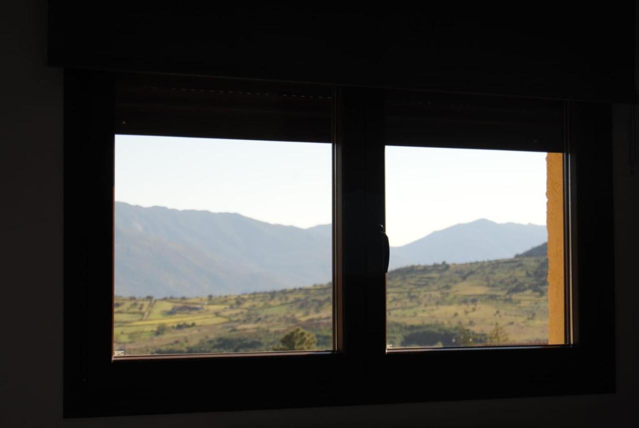 Chalet Pinara El Barraco ภายนอก รูปภาพ
